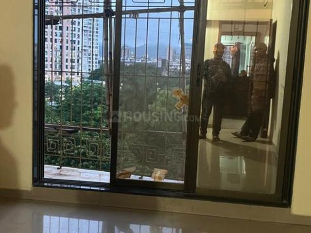 1 BHK Apartment in Kasarvadavali for rent Thane. The reference number is 20768358