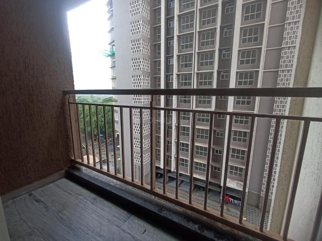 1 BHK Apartment in Kasarvadavali for rent Thane. The reference number is 20810121