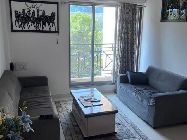 1 BHK Apartment in Kasarvadavali for rent Thane. The reference number is 20816688