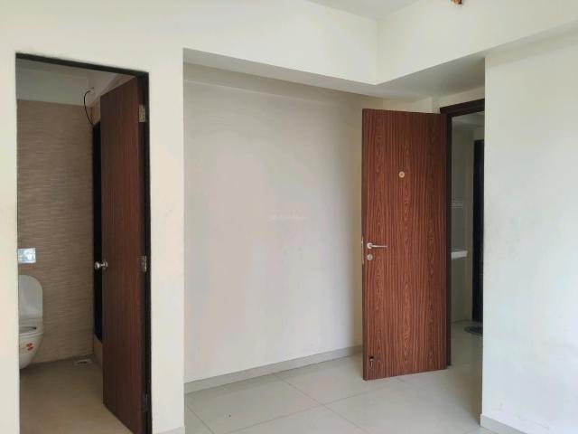 1 BHK Apartment in Kasarvadavali for rent Thane. The reference number is 21084917