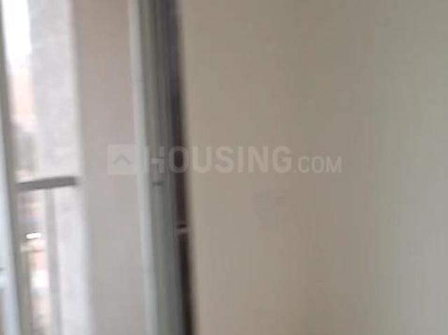 1 BHK Apartment in Kasarvadavali for rent Thane. The reference number is 21160888