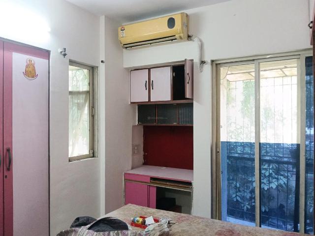 1 BHK Apartment in Kasarvadavali for rent Thane. The reference number is 21178898
