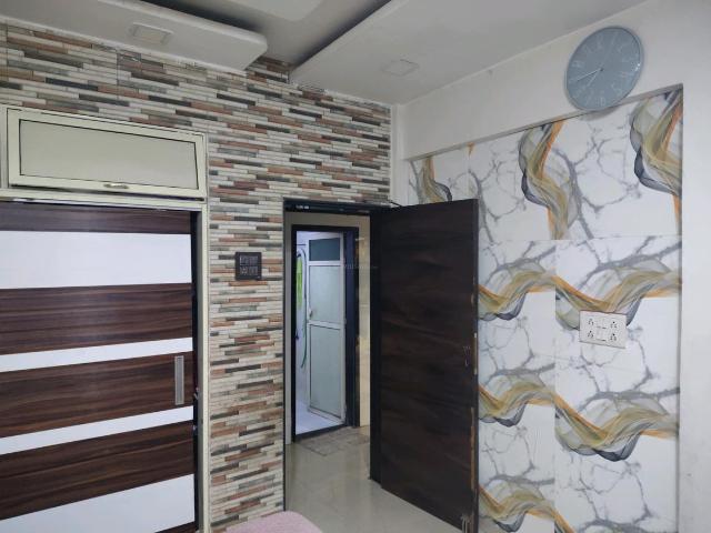 1 BHK Apartment in Kasarvadavali for rent Thane. The reference number is 21250141