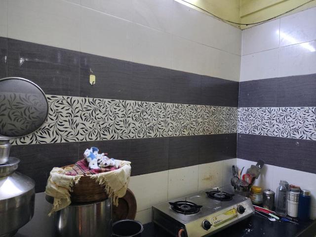 1 BHK Apartment in Kasarvadavali for rent Thane. The reference number is 21342787
