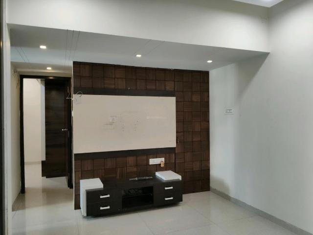 1 BHK Apartment in Kasarvadavali for resale Thane. The reference number is 19710338