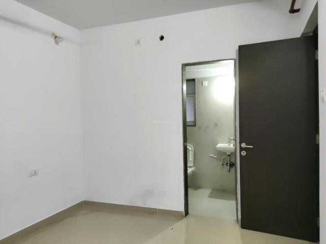 1 BHK Apartment in Kasarvadavali for resale Thane. The reference number is 20676630