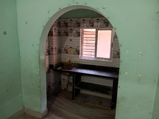 1 BHK Apartment in Keshtopur for rent Kolkata. The reference number is 19931626