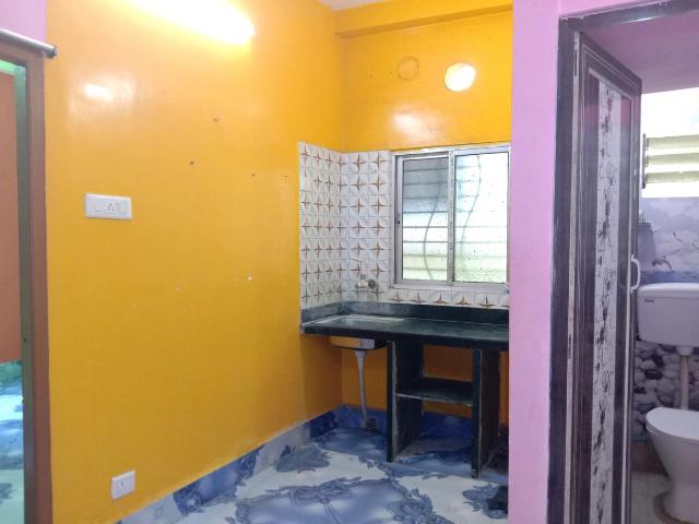 1 BHK Apartment in Keshtopur for rent Kolkata. The reference number is 20871043