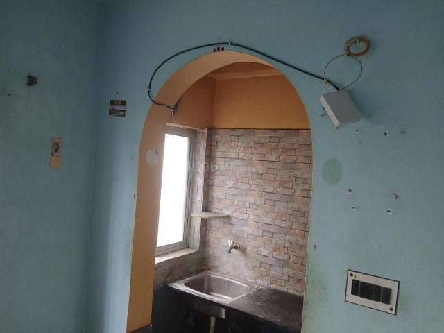 1 BHK Apartment in Keshtopur for rent Kolkata. The reference number is 20001894