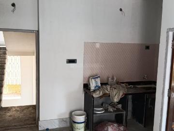 1 BHK Apartment in Keshtopur for rent Kolkata. The reference number is 20001996