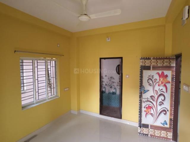1 BHK Apartment in Keshtopur for rent Kolkata. The reference number is 20117638
