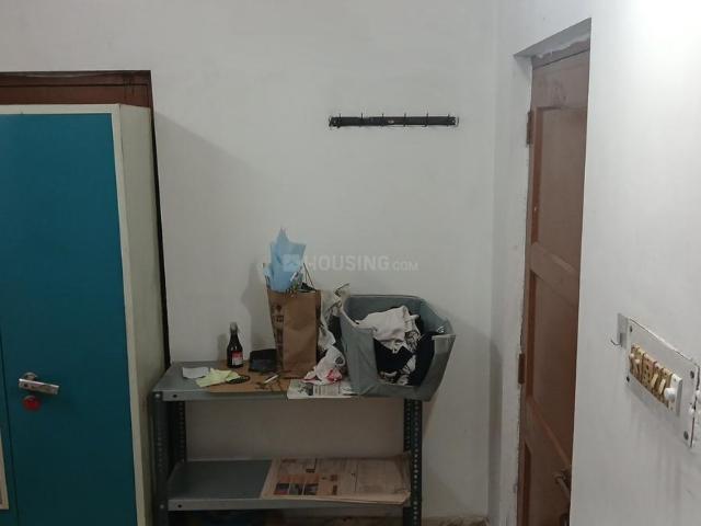1 BHK Apartment in Keshtopur for rent Kolkata. The reference number is 20335738