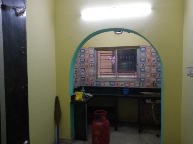 1 BHK Apartment in Keshtopur for resale Kolkata. The reference number is 18625853