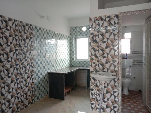 1 BHK Apartment in Keshtopur for resale Kolkata. The reference number is 20970764