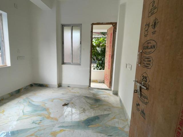 1 BHK Apartment in Keshtopur for resale Kolkata. The reference number is 20974532