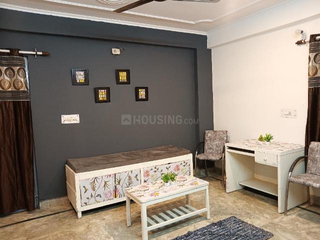 1 BHK Apartment in Khanpur for rent New Delhi. The reference number is 21002159