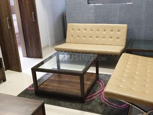 1 BHK Apartment in Khar West for rent Mumbai. The reference number is 20711902