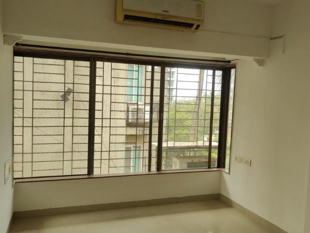1 BHK Apartment in Khar West for rent Mumbai. The reference number is 21355455