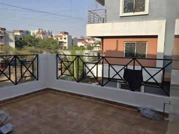1 BHK Apartment in Kharadi for rent Pune. The reference number is 20542627