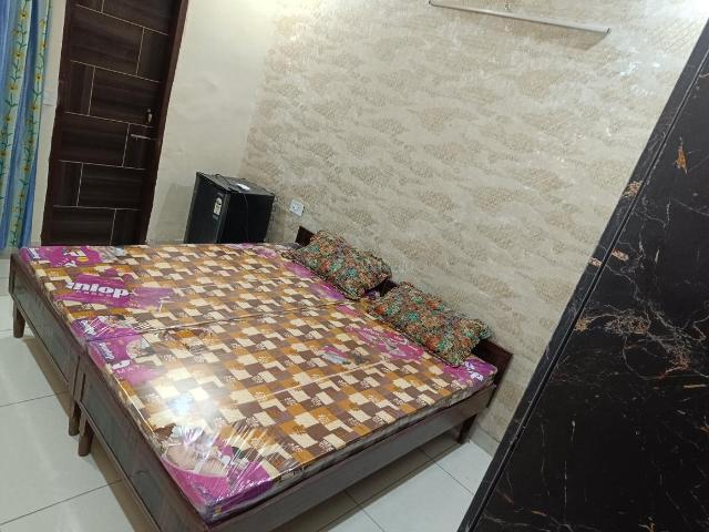 1 BHK Apartment in Kharar for rent Mohali. The reference number is 20627000