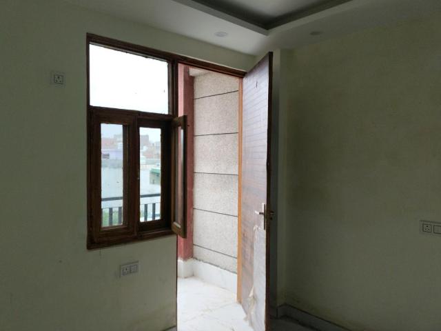 1 BHK Apartment in Kulesara for resale Greater Noida. The reference number is 20667663