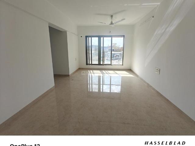 1 BHK Apartment in Kurla West for resale Mumbai. The reference number is 19938141