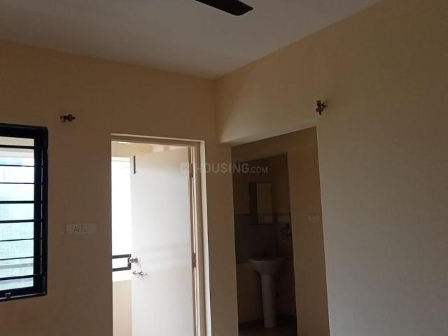 1 BHK Apartment in Hadapsar for rent Pune. The reference number is 20902571