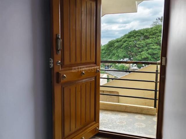 1 BHK Apartment in Halasuru for rent Bengaluru. The reference number is 21327253