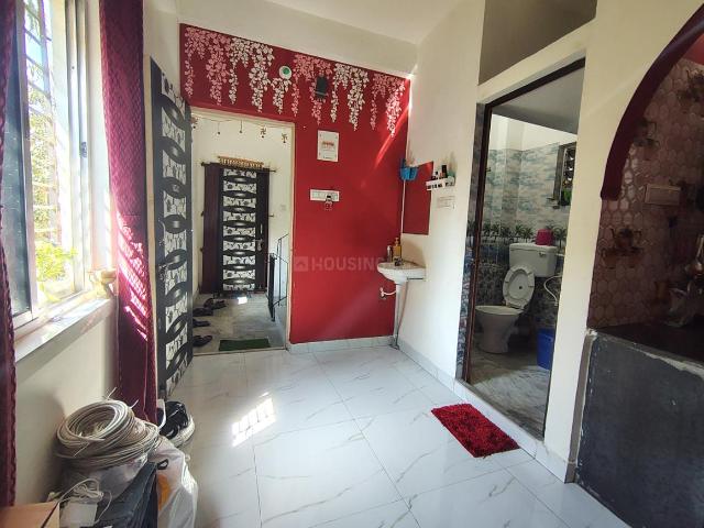1 BHK Apartment in Haltu for resale Kolkata. The reference number is 21117446