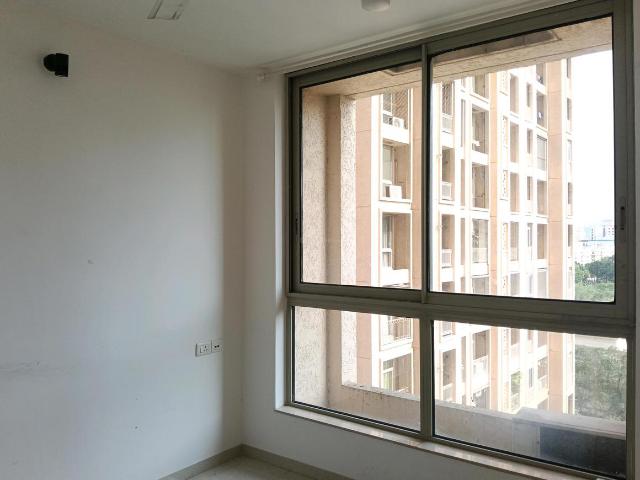 1 BHK Apartment in Hiranandani Estate for rent Thane. The reference number is 20254289