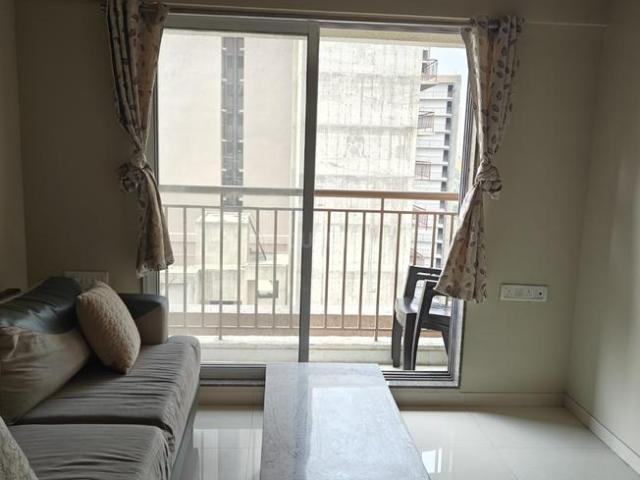1 BHK Apartment in Hiranandani Estate for rent Thane. The reference number is 21082770