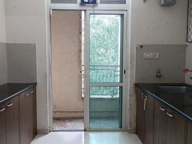 1 BHK Apartment in Hiranandani Estate for resale Thane. The reference number is 21030126