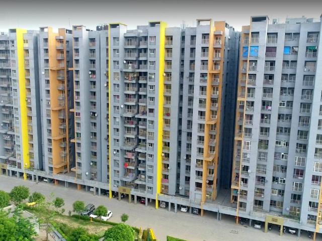 1 BHK Apartment in Indraprashtha Yojna for resale Ghaziabad. The reference number is 4804983