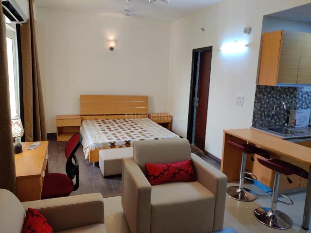 1 BHK Apartment in Omicron I for resale Greater Noida. The reference number is 18100230
