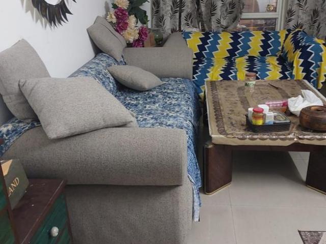 1 BHK Apartment in Omicron I for resale Greater Noida. The reference number is 21205076