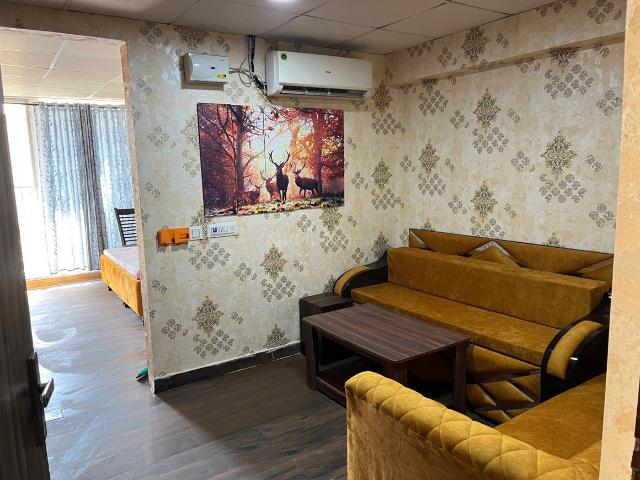 1 BHK Apartment in Lohgarh for rent Zirakpur. The reference number is 21066038