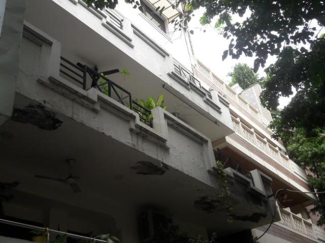 1 BHK Apartment in Lajpat Nagar for resale New Delhi. The reference number is 18151705