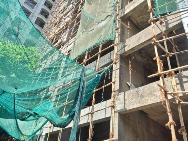 1 BHK Apartment in Matunga West for resale Mumbai. The reference number is 20491395