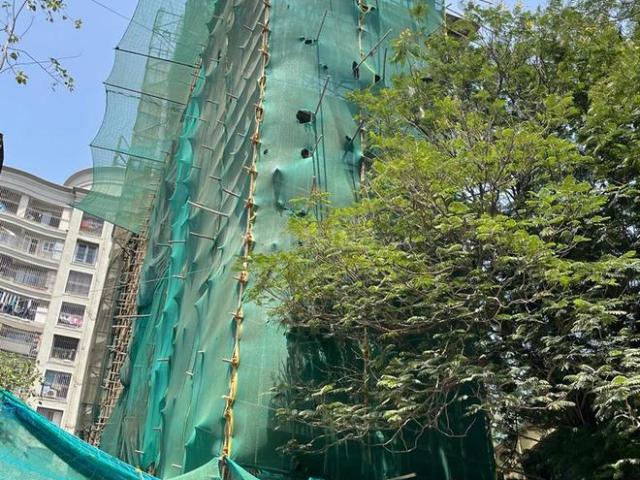 1 BHK Apartment in Matunga West for resale Mumbai. The reference number is 20889981