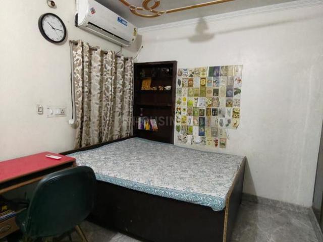 1 BHK Apartment in Mayur Vihar Phase 3 for rent New Delhi. The reference number is 18141545