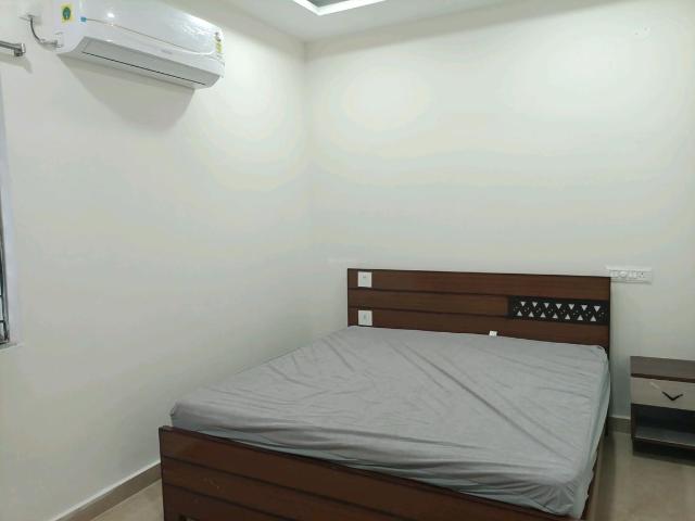 1 BHK Apartment in Madhapur for rent Hyderabad. The reference number is 20985960