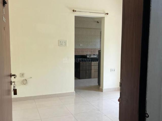 1 BHK Apartment in Magarpatta City for rent Pune. The reference number is 19973994