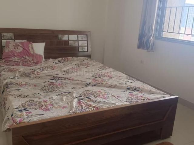 1 BHK Apartment in Magarpatta City for rent Pune. The reference number is 20645758