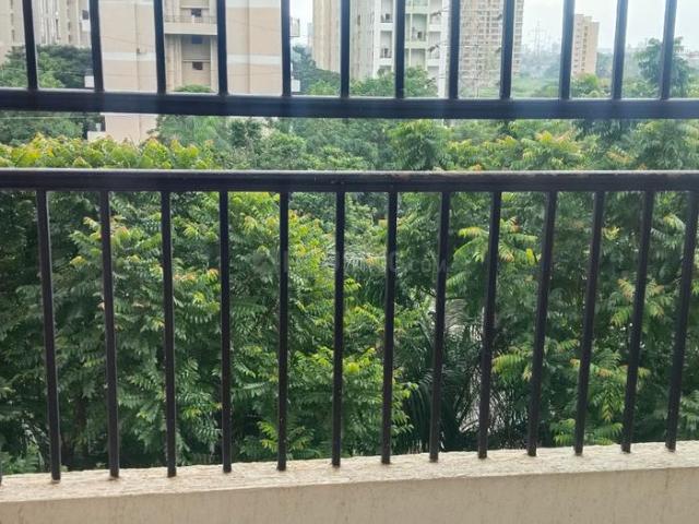 1 BHK Apartment in Magarpatta City for rent Pune. The reference number is 20723246