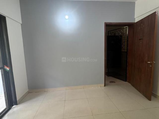 1 BHK Apartment in Magarpatta City for rent Pune. The reference number is 20810160
