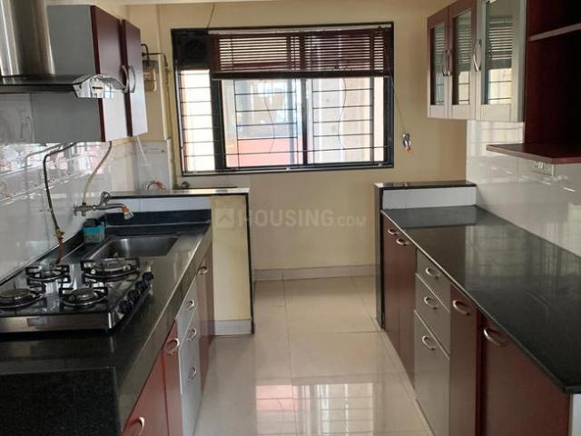 1 BHK Apartment in Magarpatta City for rent Pune. The reference number is 21149604