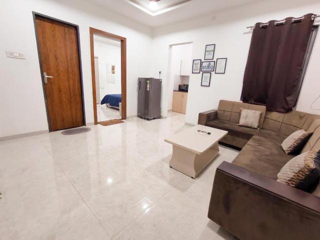 1 BHK Apartment in Mahalakshmi Nagar for rent Indore. The reference number is 18399312