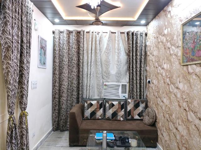 1 BHK Apartment in Mahavir Enclave for rent New Delhi. The reference number is 20967998