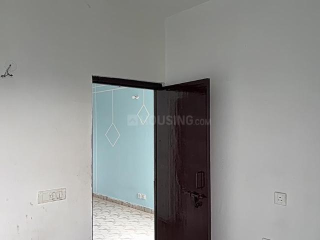 1 BHK Apartment in Mahurali for rent Ghaziabad. The reference number is 19936081