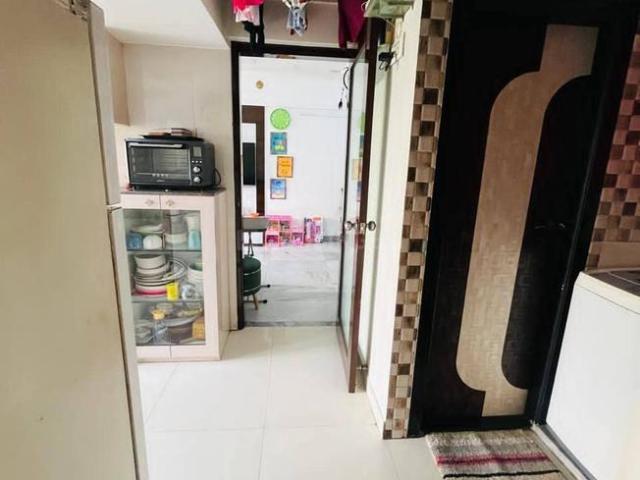 1 BHK Apartment in Malad East for rent Mumbai. The reference number is 19472252